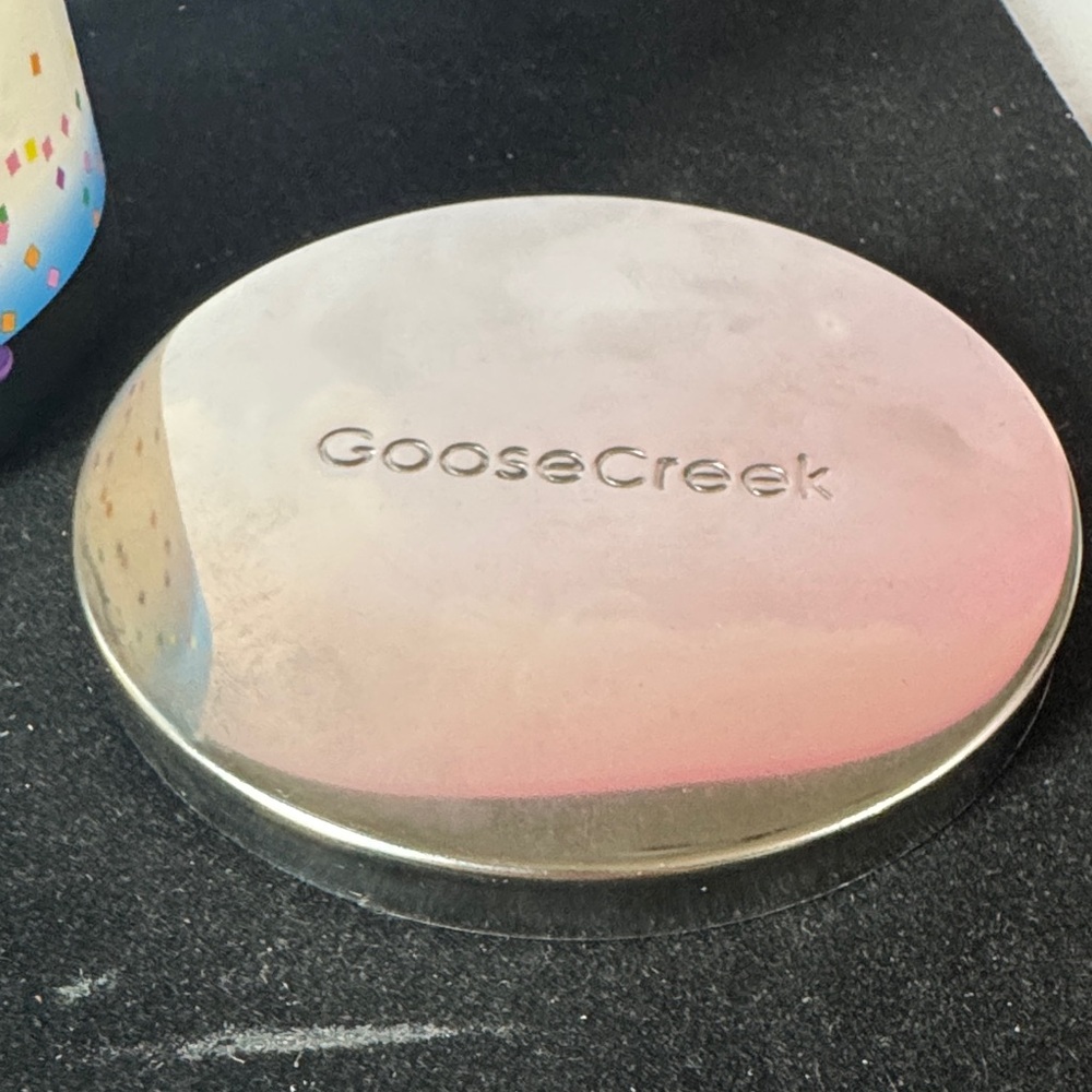 Goose Creek Zebra Cakes Candle (3 wick) - Picture 4 of 7